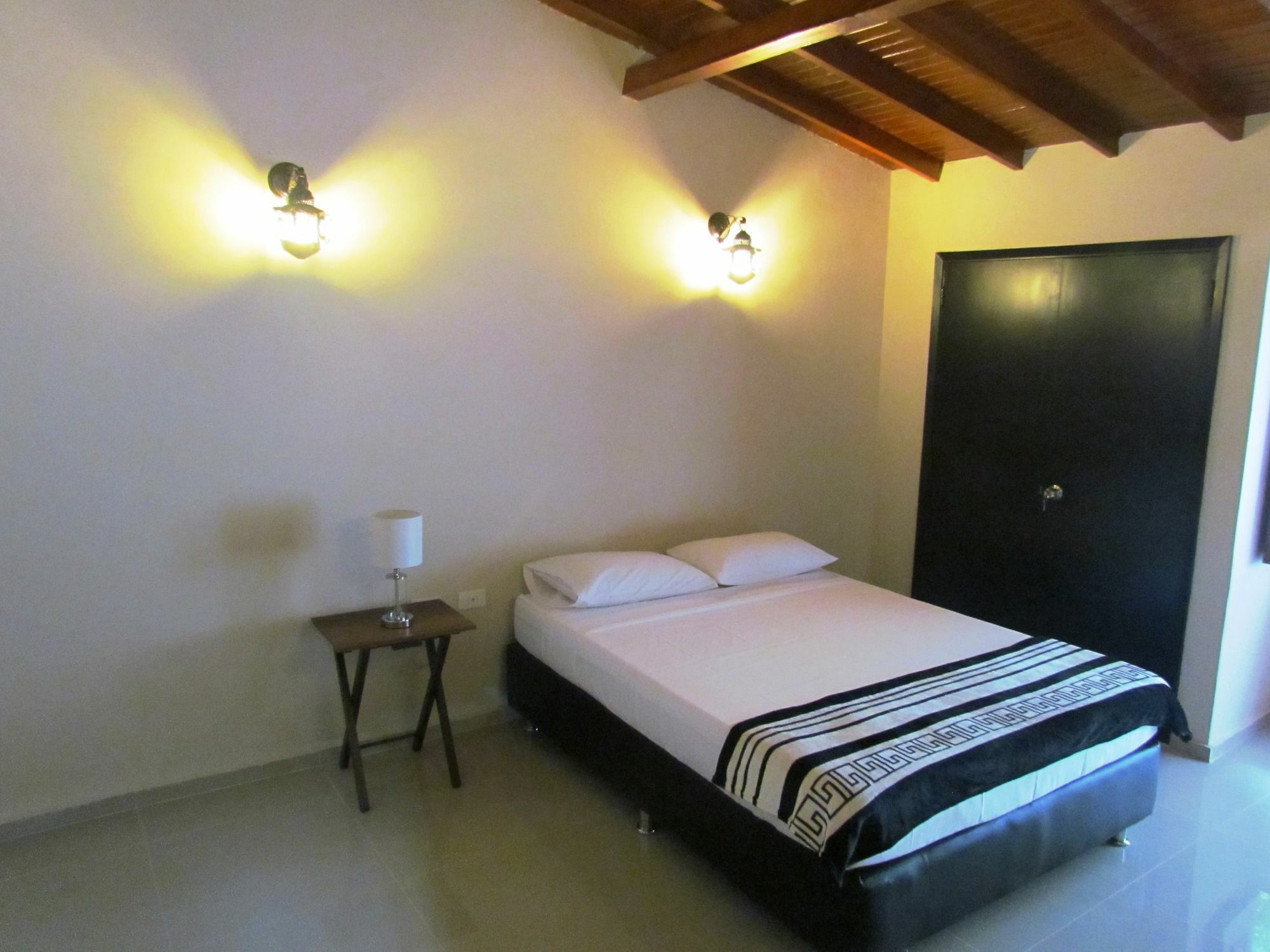 Casa La Fleur Hotel 2*